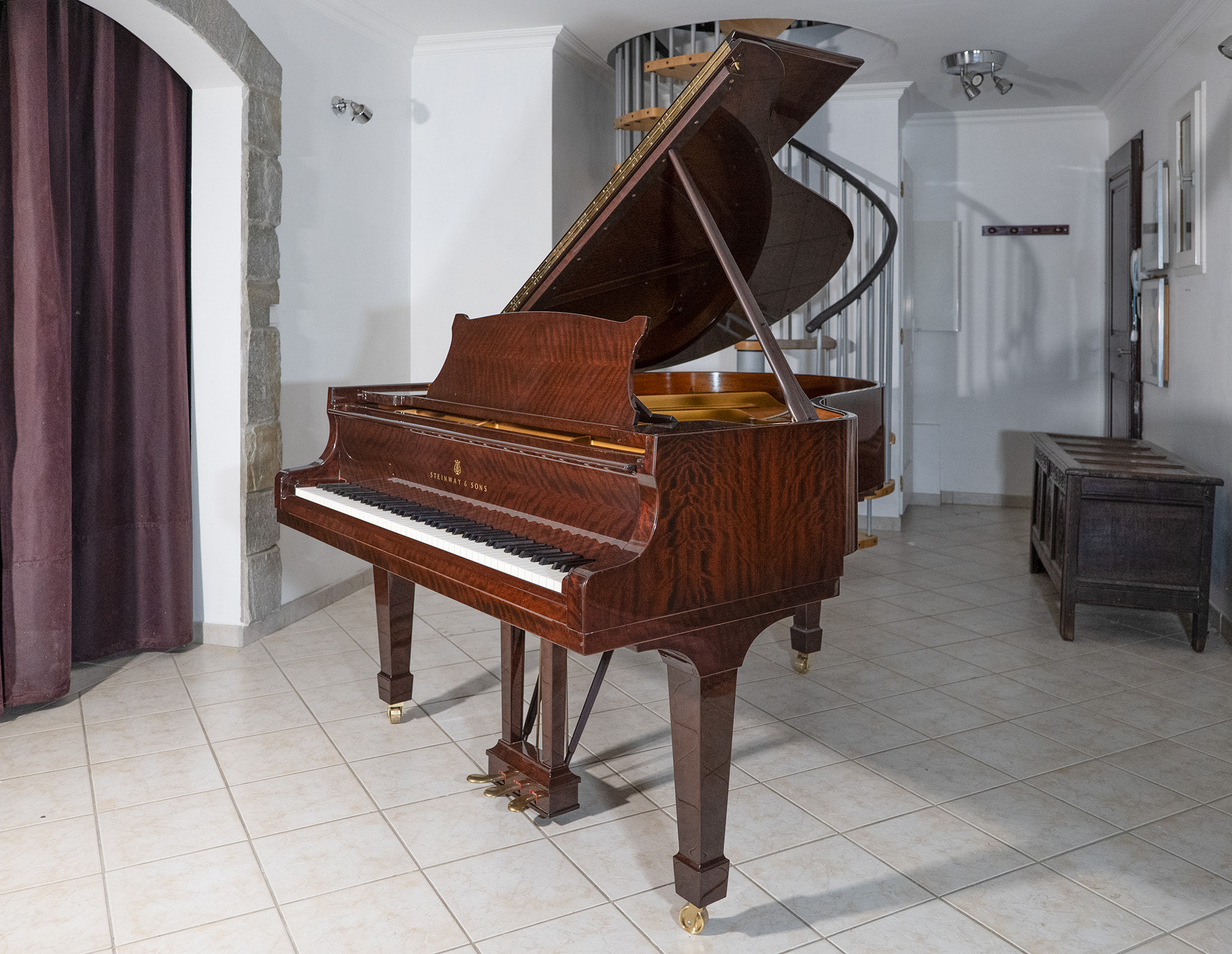 Steinway Model O-180 in rare highly figured Riegel mahogany